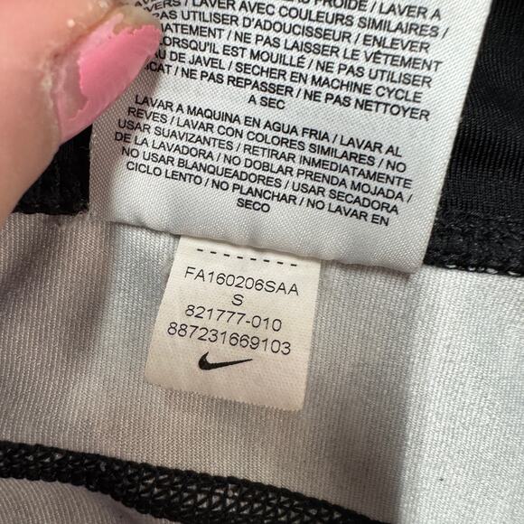 Nike Leggings Womens Small Black White Print Racer Crop Athletic Running Dri Fit - Picture 5 of 9